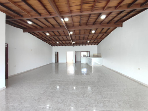 Local En Arriendo En Atalaya 1 Etapa. Cod A18191