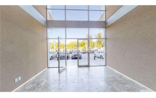 Imagen 2 de 10 de Oficina En Venta O Permuta Ubicado En Trujui, Moreno