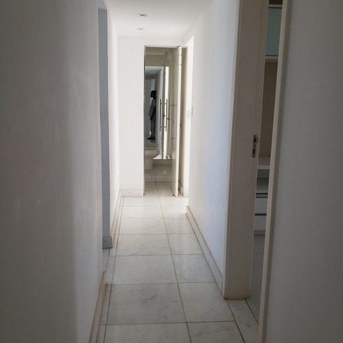 Imagem 29 de 30 de Apartamento Com 144m2, Totalmente Reformado Com 4 Quartos Sendo Uma Suíte, Com Armários E Split, Lavabo, Banheiro Social, No Jardim Apipema - Ap00731 - 68351674