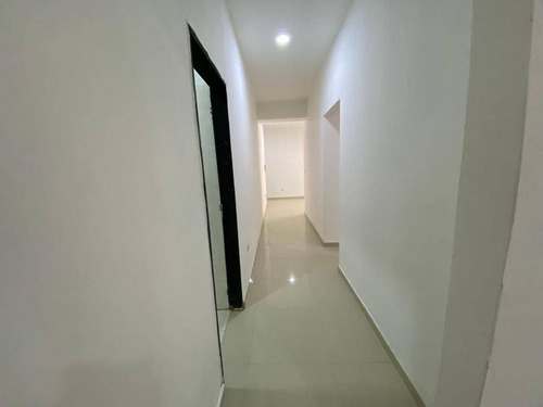 Imagen 5 de 20 de Se Vende Apartamento 85mt2 En Edificio Río Apure El Parral 165552 Andres Peña