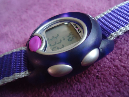 Timex Digital Reloj Retro Para Mujer (Usado)