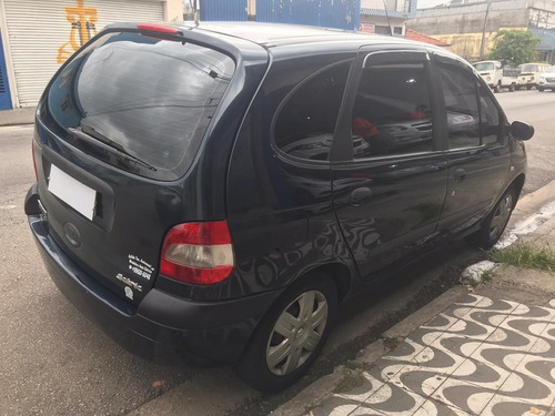 Renault - Scenic 1.6 Authentique - 2005