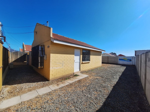 Casa En Arriendo De 3d 1b, Las Lomas Del Sauce
