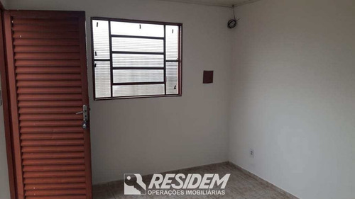 Imagem 4 de 9 de Casa Com 2 Dorms, Venda E Locação, Joaquim Guilherme, Bauru - V99464800