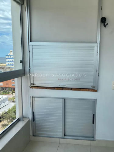 Apartamento En Alquiler De Tres Dormitorios, Punta Del Este