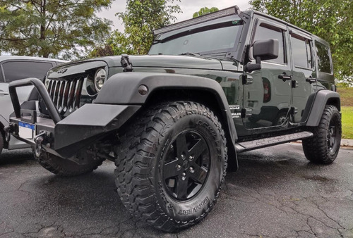 Imagem 3 de 9 de Jeep Wrangler 2011 3.6 Unlimited Sport
