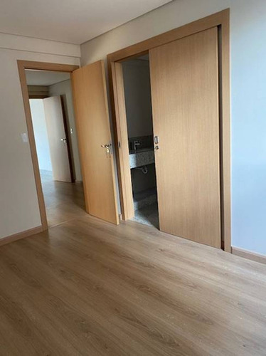 Imagem 3 de 17 de Apto Santo Agostinho | 4 Quartos | 133 M² | Cond: R$1600.00 | 4 Vagas - Fbrmwx