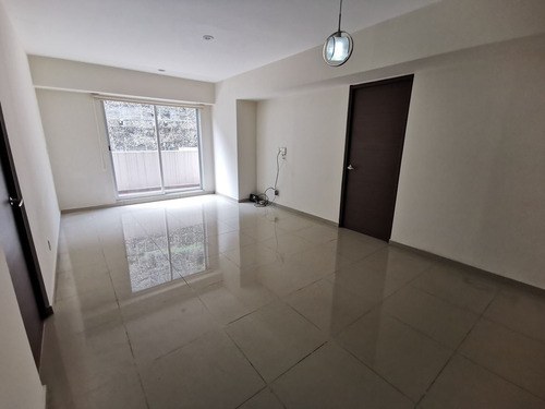 Departamento En Venta En Vía Santa Fe Con Terraza Y Bodega (m2d3178)