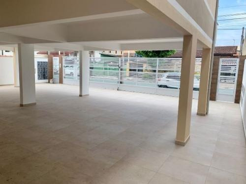 Imagem 4 de 14 de Casa Na Litoral Com 2 Quartos, Lado Praia. Praia Grande/sp