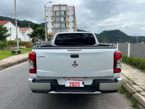Mitsubishi L200 Lgx