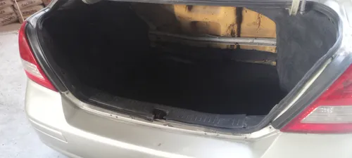 Nissan Tiida 1.8 Advance Sedan Mt