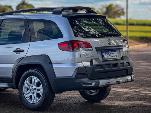 Fiat Palio 1.8 MPI ADVENTURE LOCKER WEEKEND 8V FLEX 4P MANUAL