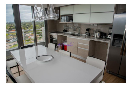 Imagen 4 de 12 de Venta Y Venta Temporario Apartamento De 2 Dormitorios En Playa Mansa, Punta Del Este.