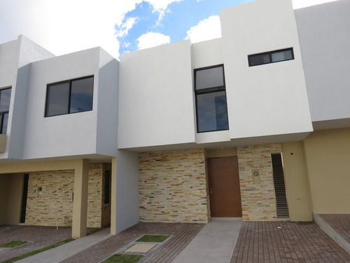Imagen 1 de 14 de El Refugio - Casa En Renta. Condominio Con Seguridad Y Amenidades.