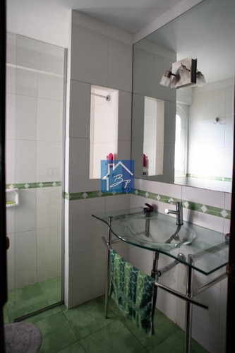 Casa En Jardines De Córdoba!- Ref: 1071