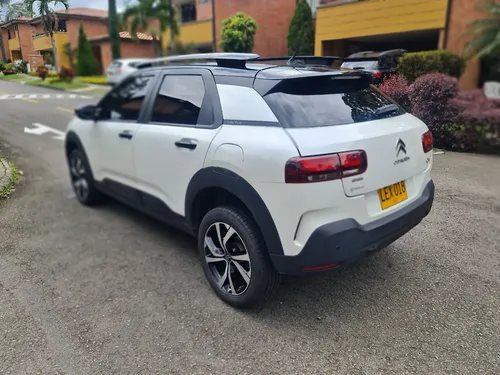 Citroën C4 Cactus 1.6 Shine Turbo Aut