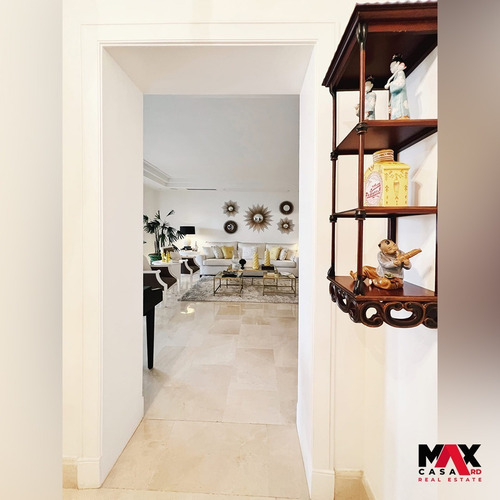 Imagen 12 de 30 de Lujoso Apartamento En Venta En El Centro De Piantini 400m2