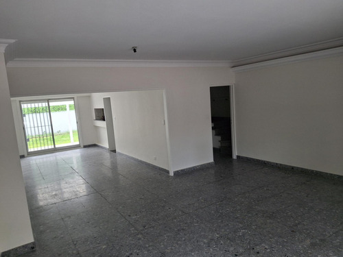 Casa De 6 Ambientes En Alquiler La Lucila