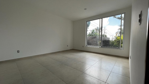Imagen 16 de 27 de Casa En Venta Nueva, 3 Recámaras, 3 Baños, Estudio, Family Room Col. Bella Vista