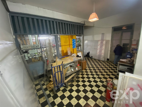 Excelente Local Comercial En Venta