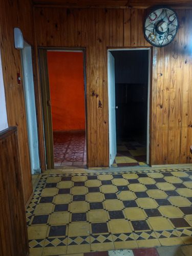 Casa A Dos Cuadras De General Flores