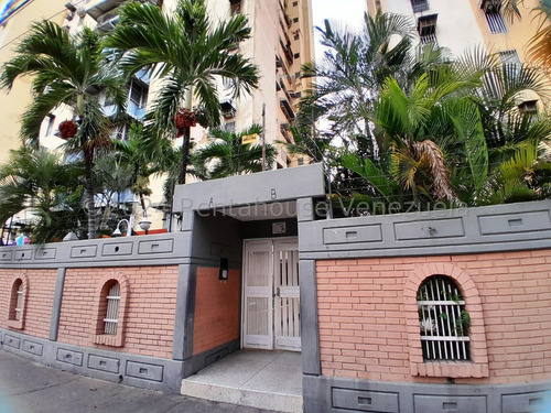 24-17382 Apartamento En Venta Urbanización El Centro, Maracay  Mord