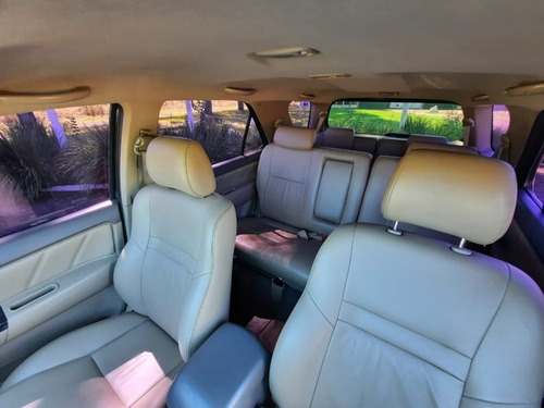 Toyota Hilux Sw4 Srv 4x7 - Lugares