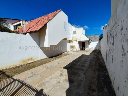 Imagen 13 de 15 de Espectacular Casa-quinta En Alquiler. 04120656408 Mls 223-15525
