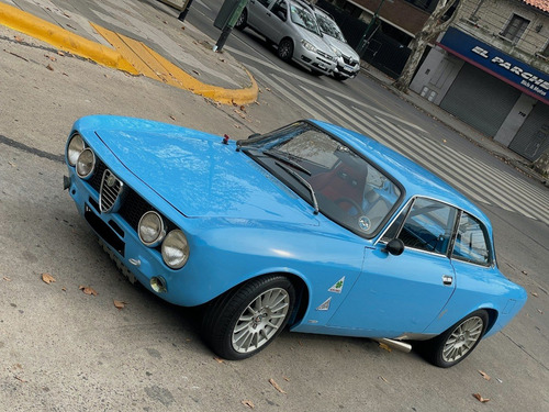 Imagen 4 de 24 de Alfa Romeo Giulia Gtv 1750 Bertone Veloce