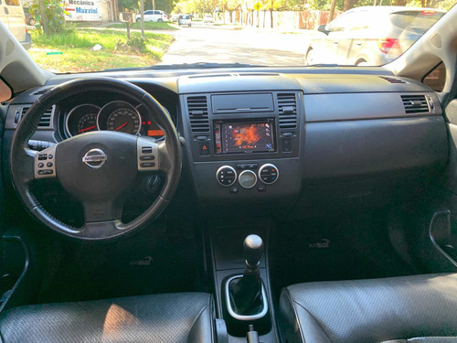 Nissan Tiida 1.8 Tekna 2014