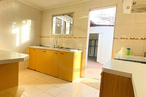 Casa En Venta, 4 Dormitorios, Las Condes
