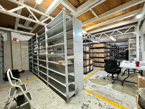 Bodega Comercial En Venta En Santa María La Ribera