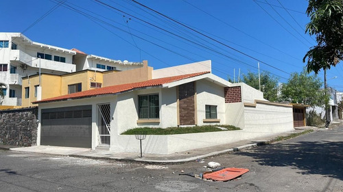 Casa De Un Piso, Esquina, En Col. Graciano Sánchez, Boca Del Río, Veracruz