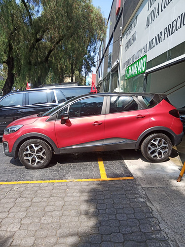 Renault Captur 2.0 Iconic At