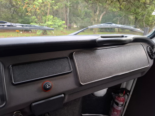Volkswagen Kombi 1.4 Standard Total Flex 3p