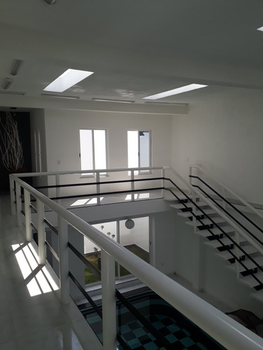 Casa Con 6 Recámaras 4 Baños 2 Albercas