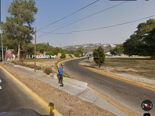 Casa Ubicada En Fraccionamiento El Palomar, Jalisco. Con 4 Recamaras Y 315m2. A Unos Minutos De Costo López Mateos.