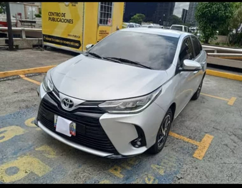 Bisagra Derecha Capot Yaris Hb 2020 Al 2024