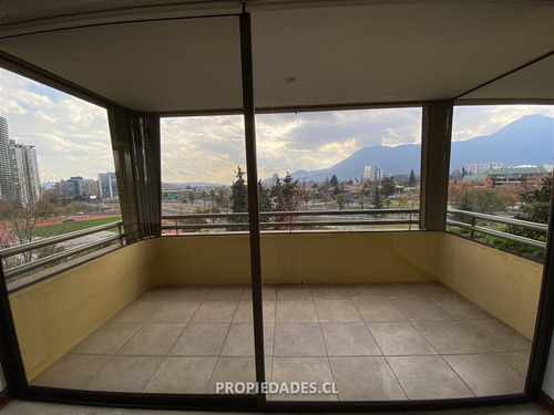 Departamento En Arriendo De 4 Dorm. En Las Condes