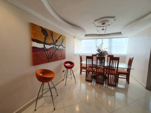 Imagen 4 de 11 de Bellísimo Apartamento Con Acabados De Lujo