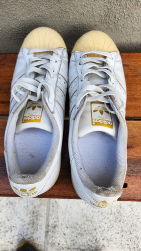 Zapatillas Adidas Superstar. N 42 / 9 Us (Usado)