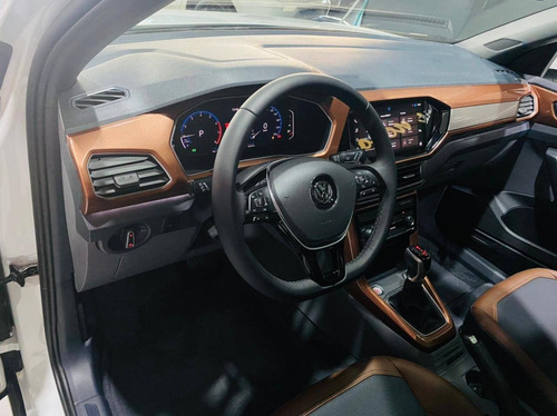 Imagem 11 de 15 de Volkswagen T-cross 1.0 200 Tsi Total Flex Comfortline