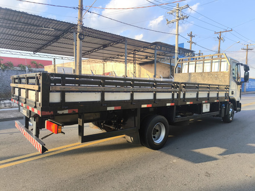 Caminhao Iveco Tector 11-190 Carroceria