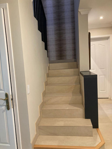 Gran Casa En Arriendo 5 Dorm. Las Condes
