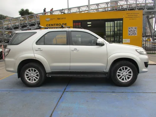 Toyota Fortuner Sr5 4x2 2700cc At Aa