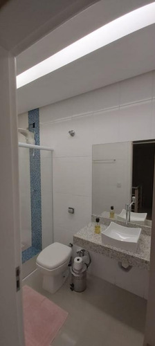 Casa Para Venda Em Volta Redonda, Marina Godoy, 3 Dormitórios, 1 Suíte, 4 Banheiros, 1 Vaga - 028_2-205682