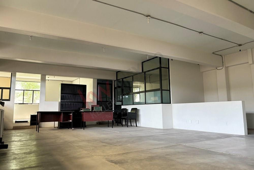 Edificio En Venta Para Inversión; Ideal Para Oficinas, Talleres, Departamentos, Clínica, Escuel...