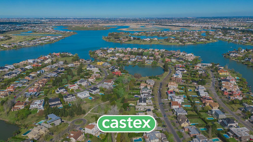 Venta De Lote En El Barrio Costas. Puertos.