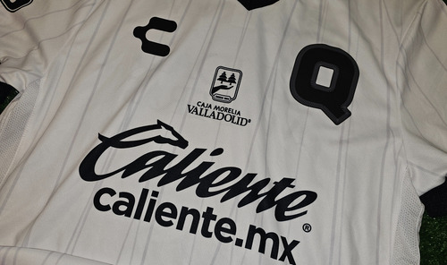 Queretaro Camiseta Suplente Talle L 2022 (Usado)