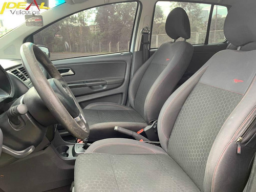 Imagem 8 de 10 de Volkswagen Crossfox Gii
